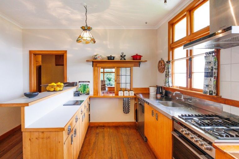 Photo of property in 6 Ascot Street, Hokowhitu, Palmerston North, 4410