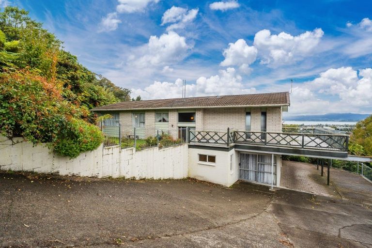 Photo of property in 31 Russell Crescent, Western Heights, Rotorua, 3015