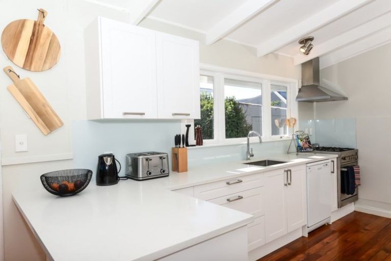 Photo of property in 16 Saint Pauls Road, Chartwell, Hamilton, 3210