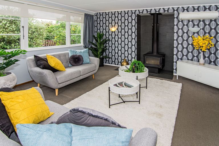 Photo of property in 12 Madden Place, Solway, Masterton, 5810