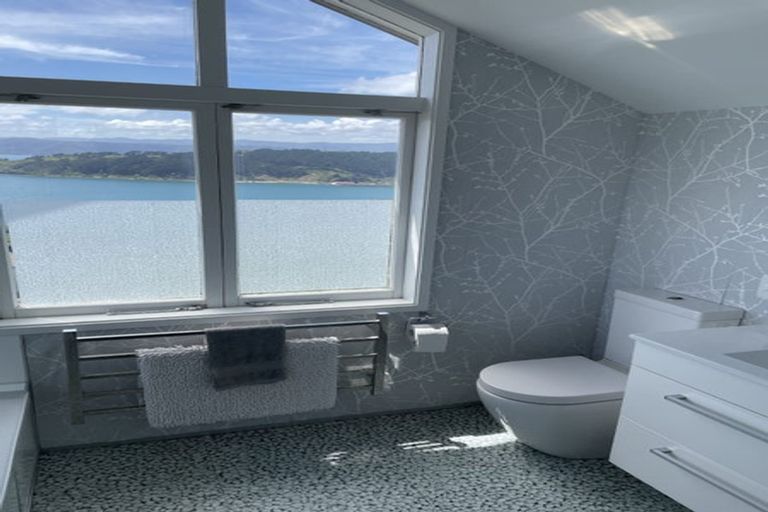 Photo of property in 17 Palliser Road, Roseneath, Wellington, 6011