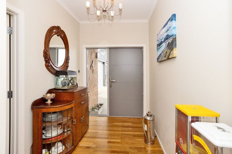 Photo of property in 21 Sunrise Drive, Seaward Bush, Invercargill, 9812