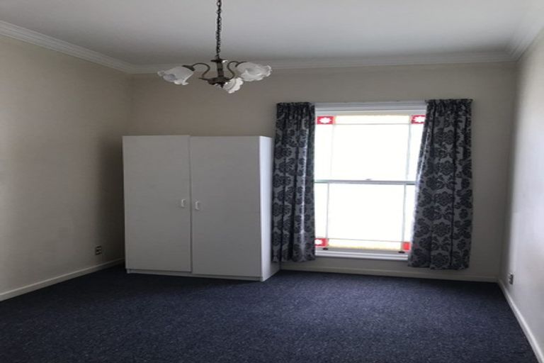 Photo of property in 16 Thompson Street, Mount Cook, Wellington, 6011