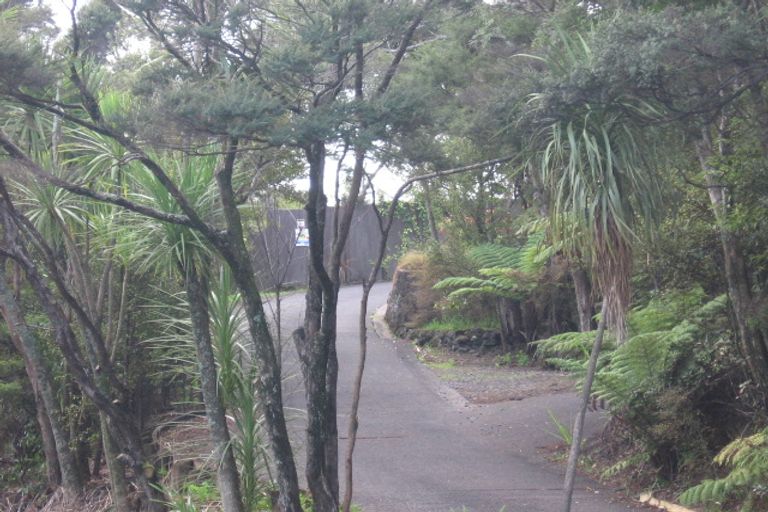 Photo of property in 340 Titirangi Road, Titirangi, Auckland, 0604