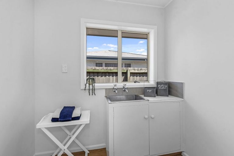 Photo of property in 1/124 Harris Crescent, Papanui, Christchurch, 8053