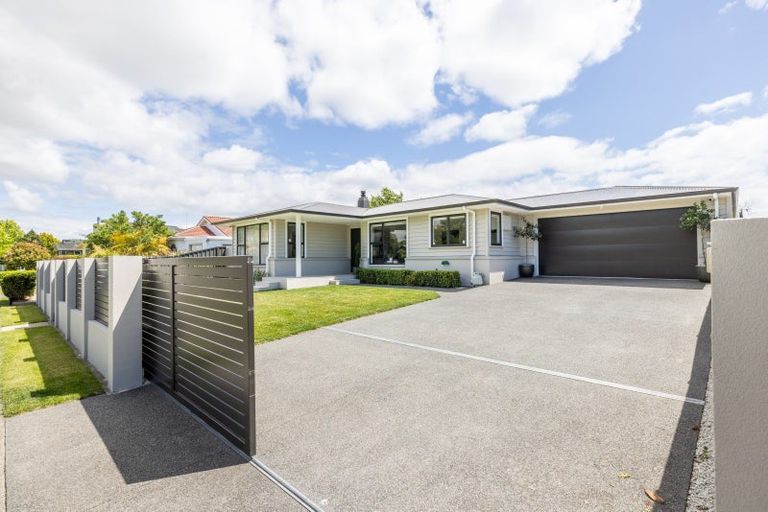 Photo of property in 114 Freyberg Avenue, Tamatea, Napier, 4112
