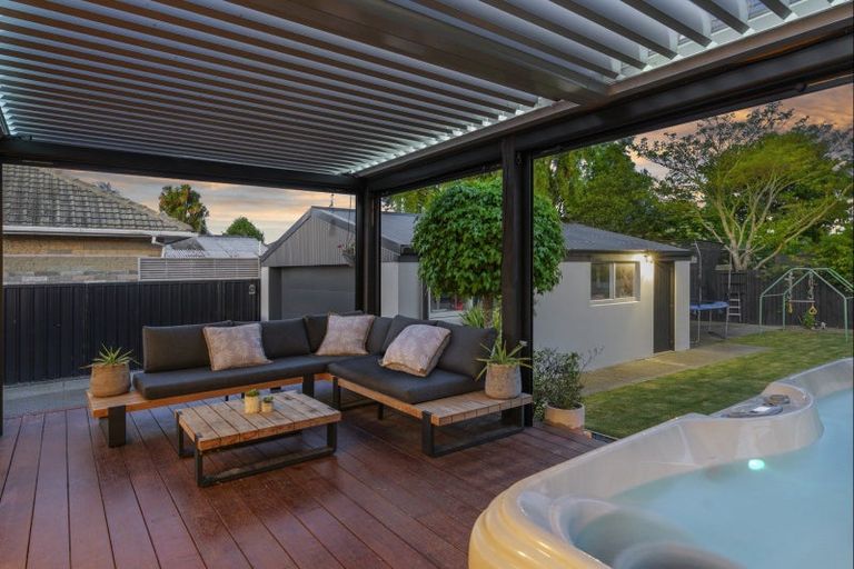 Photo of property in 26 Radbrook Street, Avonhead, Christchurch, 8042