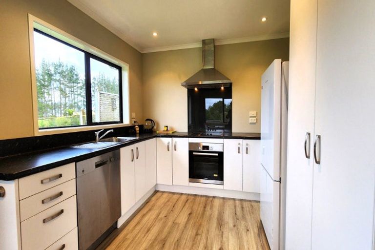 Photo of property in 287 Surrey Road, Tariki, Inglewood, 4388