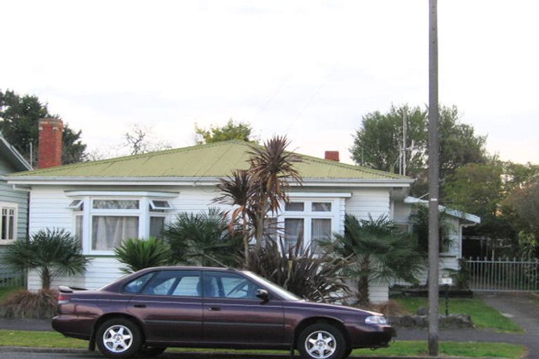 Photo of property in 2 Hall Lane, Frankton, Hamilton, 3204