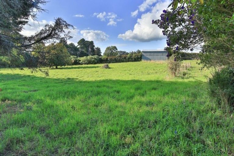 Photo of property in 671 Karaka Road, Karaka, Papakura, 2580