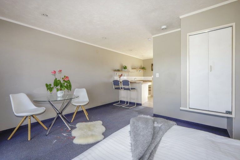 Photo of property in 5/376 Kennedy Road, Pirimai, Napier, 4112