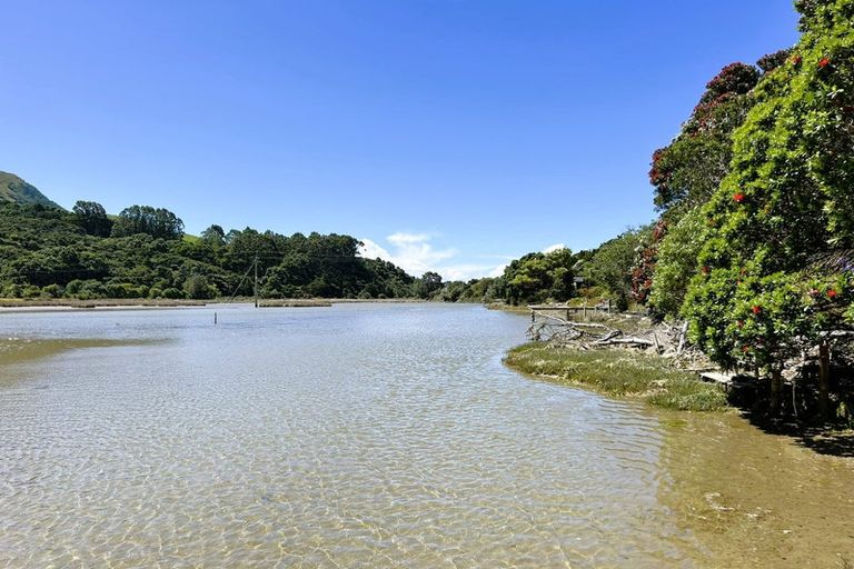 Photo of property in 56 Totara Avenue, Collingwood, 7073