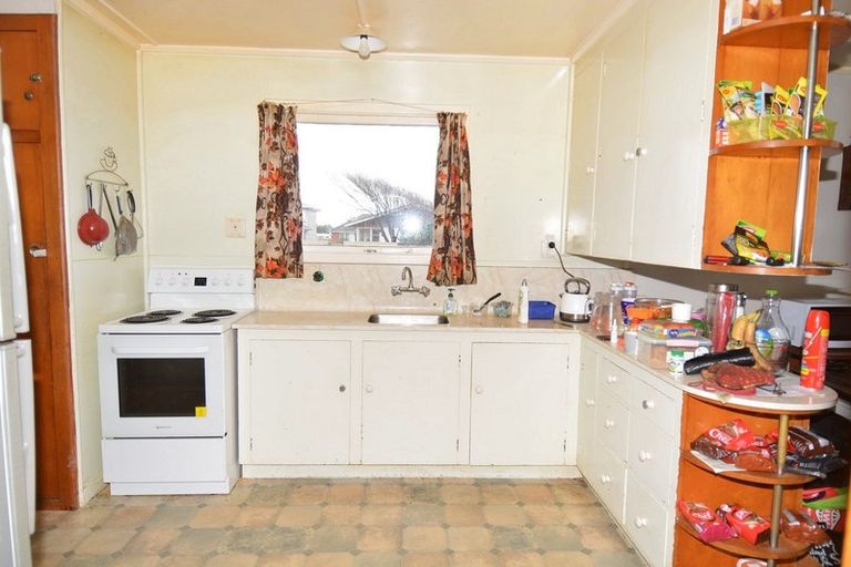 Photo of property in 272 Conyers Street, Strathern, Invercargill, 9812