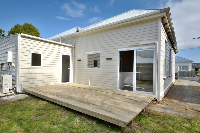 Photo of property in 17 Wesley Street, South Dunedin, Dunedin, 9012