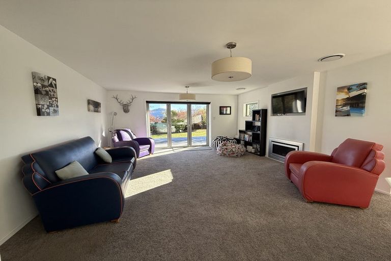 Photo of property in 53 Mcdougall Street, Wanaka, 9305