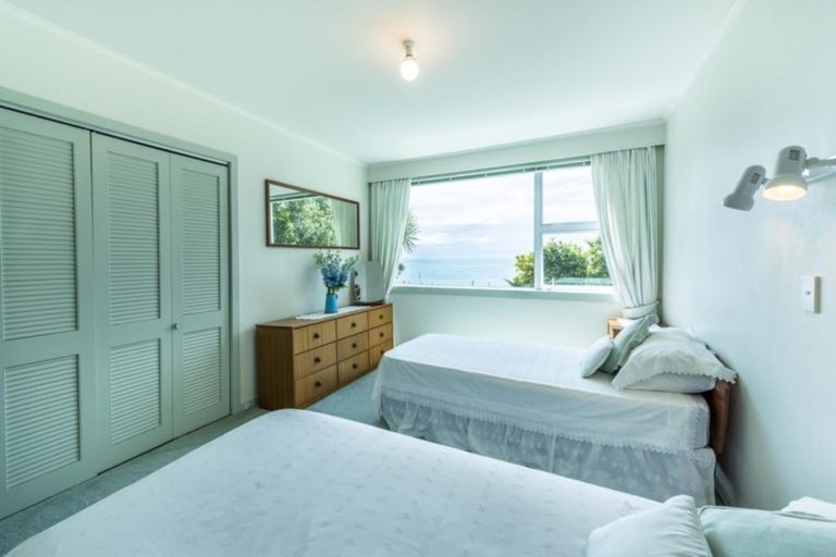 Photo of property in 1/187 Beach Road, Castor Bay, Auckland, 0620