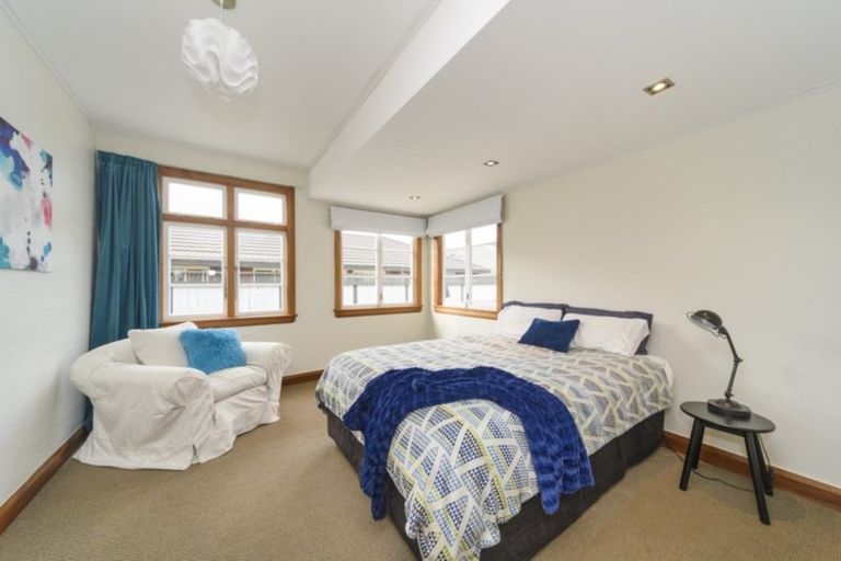 Photo of property in 73 Rangitane Street, Palmerston North, 4414