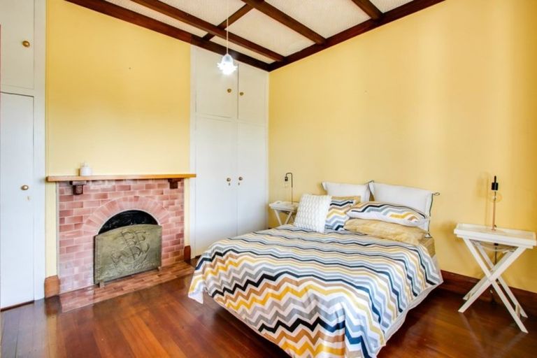 Photo of property in 801 Avenue Road East, Parkvale, Hastings, 4122