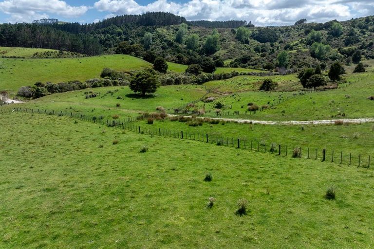 Photo of property in 332b Komokoriki Road, Makarau, Warkworth, 0981