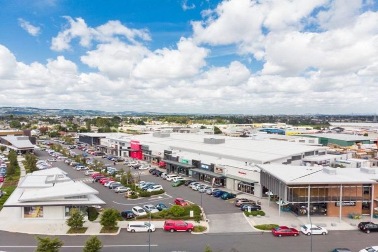 Photo of property in 2 Braeburn Place, Takanini, 2112