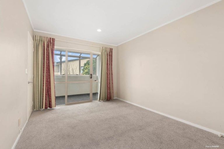 Photo of property in 3 Vitex Lane, Henderson, Auckland, 0612