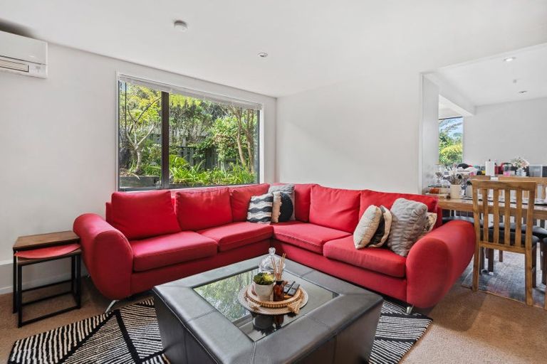 Photo of property in 79 Percy Dyett Drive, Karori, Wellington, 6012