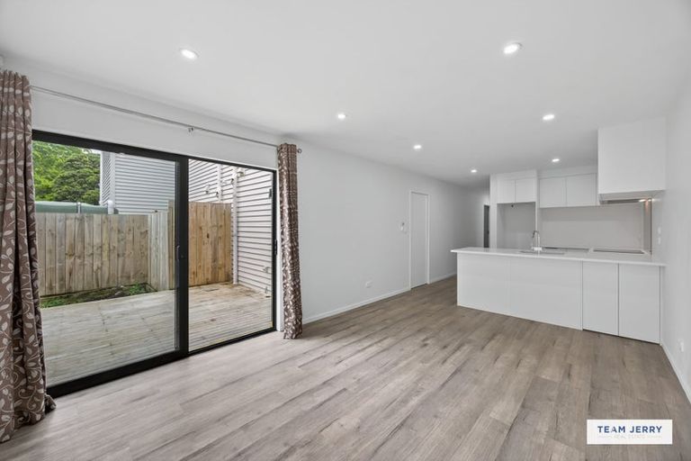 Photo of property in 15b William Avenue, Manurewa, Auckland, 2102