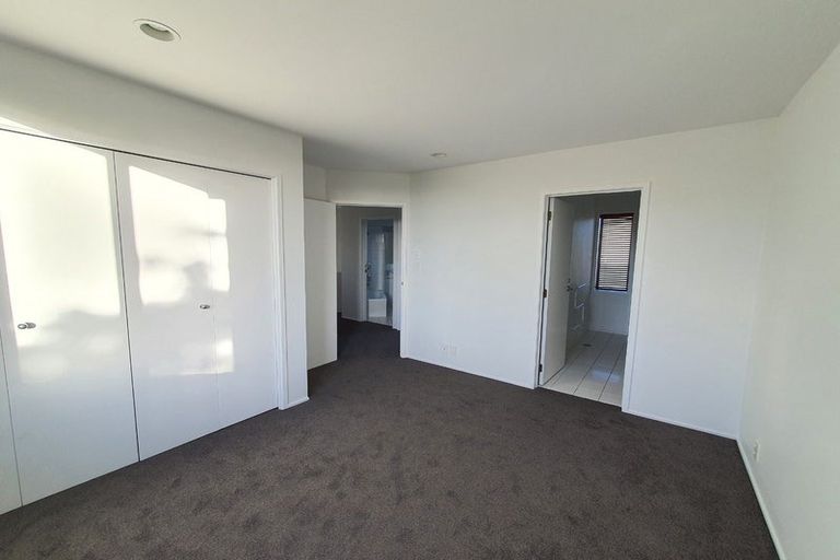 Photo of property in 14/50 Livingstone Street, Westmere, Auckland, 1022