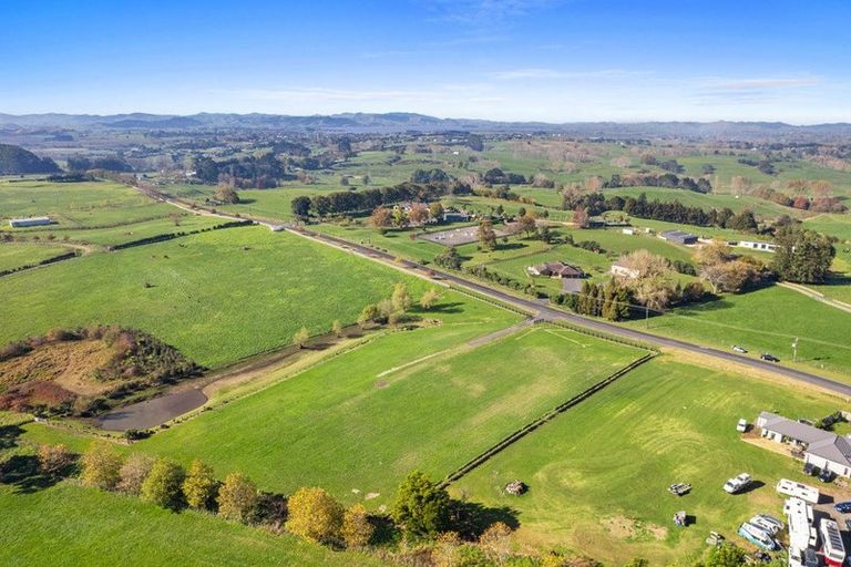 Photo of property in 84 Hall Road, Rangiriri, Te Kauwhata, 3782