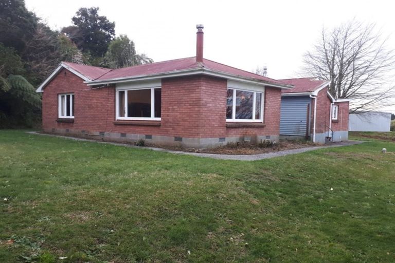 Photo of property in 1099 Junction Road, Egmont Village, New Plymouth, 4372
