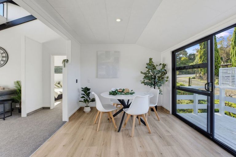 Photo of property in 16 Kaiwaka-mangawhai Road, Kaiwaka, 0975