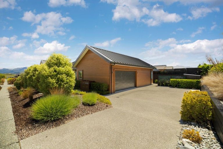 Photo of property in 17 Ellesmere Avenue, Jacks Point, Queenstown, 9371