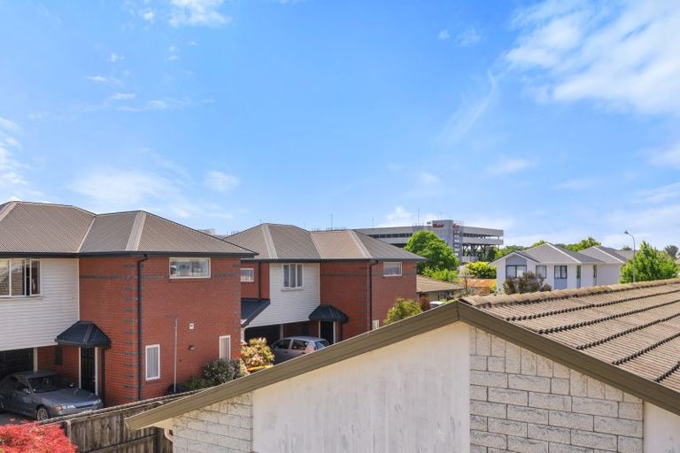 Photo of property in 3/15 Peverel Street, Riccarton, Christchurch, 8011