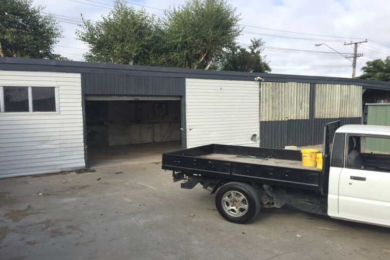 Photo of property in 690 Harewood Road, Harewood, Christchurch, 8051