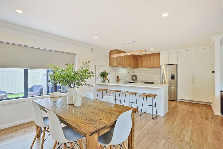 Photo of property in 15 Pinotage Drive, Greenmeadows, Napier, 4112