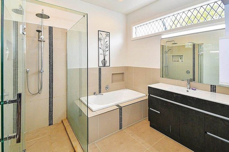 Photo of property in 6 Viola Avenue, Mangere East, Auckland, 2024