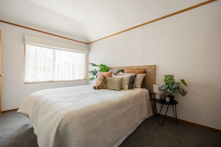 Photo of property in 100 Totara Drive, Pukete, Hamilton, 3200