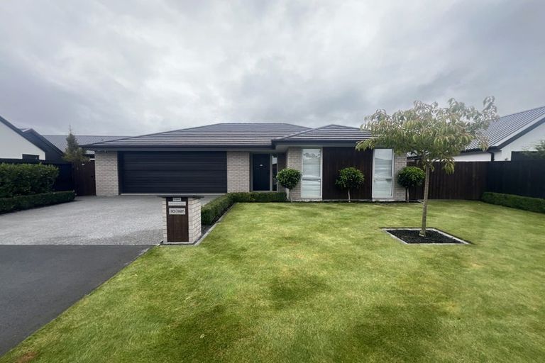 Photo of property in 10 Calder Street, Marshland, Christchurch, 8083