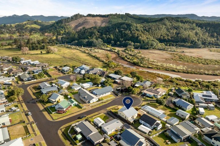 Photo of property in 101a Whitby Place, Whangamata, 3620