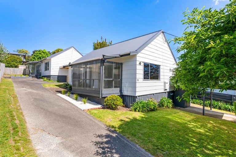 Photo of property in 72 Vodanovich Road, Te Atatu South, Auckland, 0610