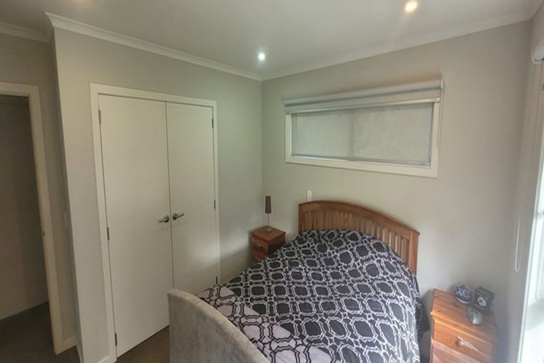 Photo of property in 35 Motukaraka Point, Pauatahanui, Porirua, 5381