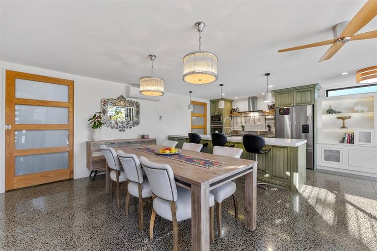 Photo of property in 135 Beach Road, Castor Bay, Auckland, 0620