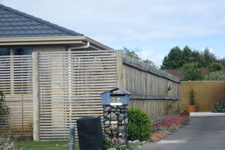 Photo of property in 32 Hilton Place, Blenheim, 7201