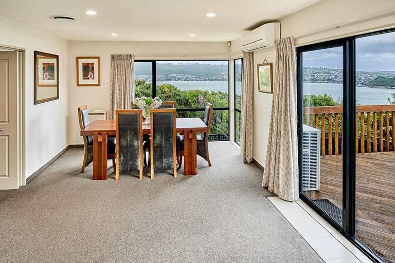 Photo of property in 17 Dornoch Place, Papakowhai, Porirua, 5024