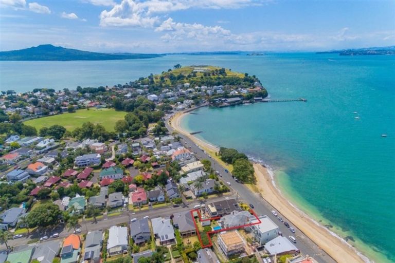 Photo of property in 40 King Edward Parade, Devonport, Auckland, 0624