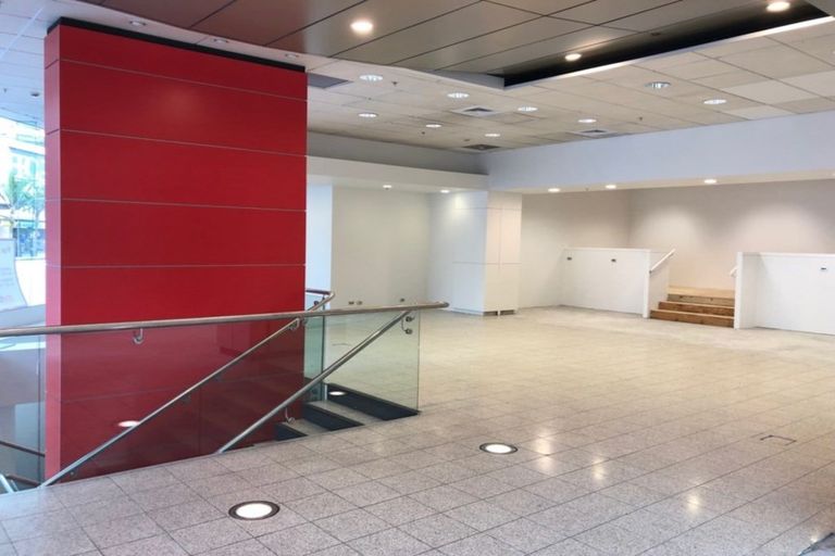 Photo of property in 290 Queen Street, Pukekohe, 2120