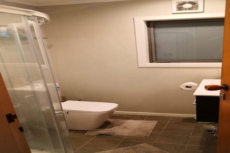 Photo of property in 14 Glen Alton Avenue, Paparangi, Wellington, 6037