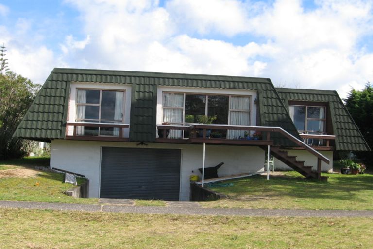 Photo of property in 42 Vista Paku, Pauanui, Hikuai, 3579