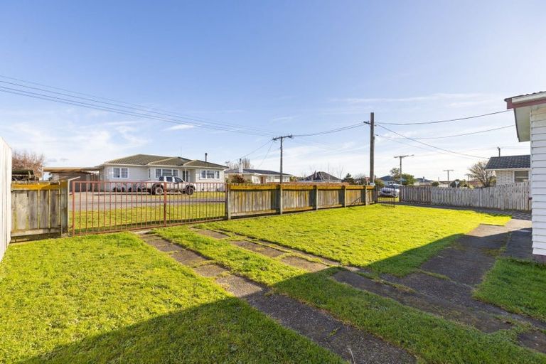Photo of property in 65 Phillips Street, Sanson, 4817
