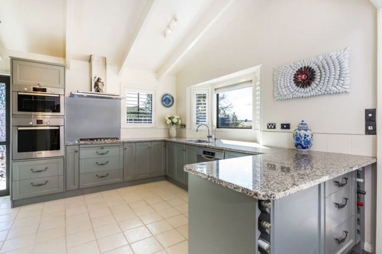 Photo of property in 735 Acacia Bay Road, Acacia Bay, Taupo, 3330